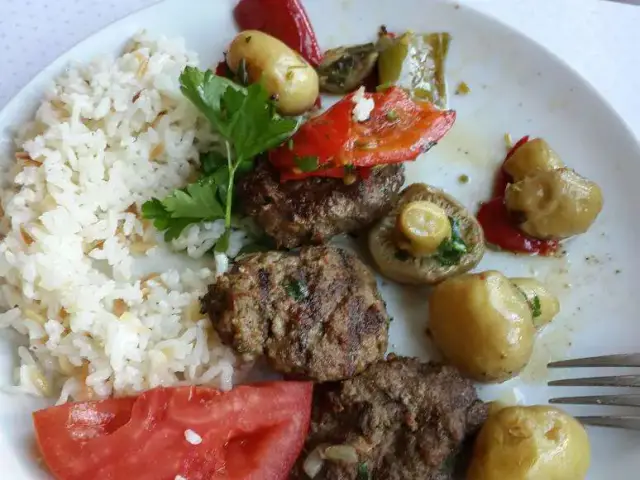 Tarihi Filibe Köftecisi'nin yemek ve ambiyans fotoğrafları 10