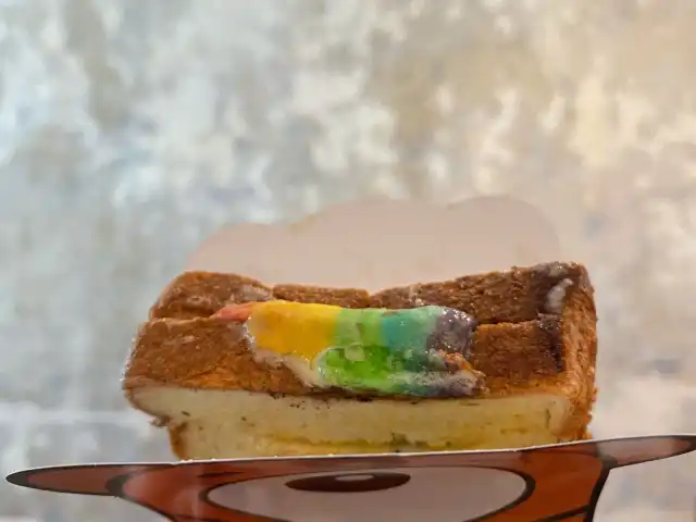 Kuma Rainbow Cheese Toast Food Photo 4