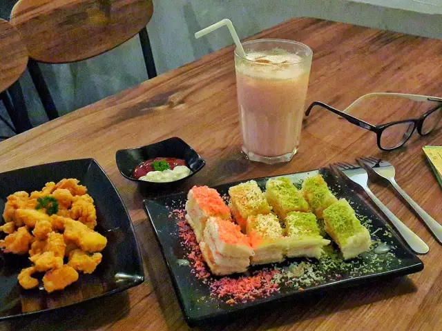Gambar Makanan Montase Cafe 1
