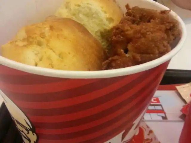 KFC'nin yemek ve ambiyans fotoğrafları 28