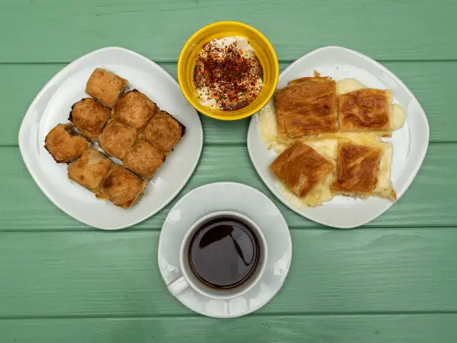 Dua Boşnak Börekçisi'nin yemek ve ambiyans fotoğrafları 1