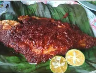 SELERA IKAN BAKAR PAK DIN