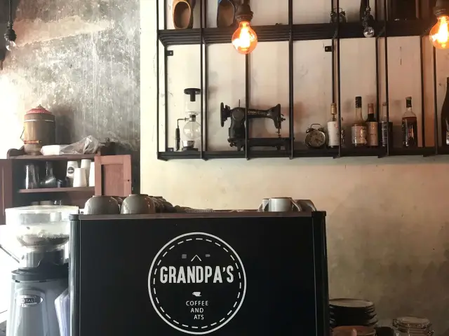 Gambar Makanan Grandpa's Coffee and Eats 18