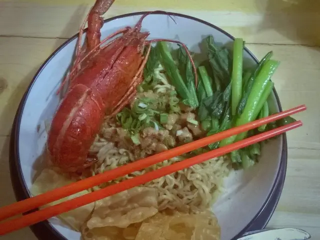 Gambar Makanan Mie Lobster 19