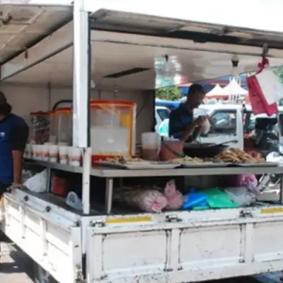 Taman Alam Megah Pasar Malam