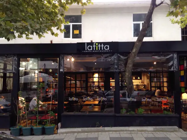 Lafitta Cafe Restaurant'nin yemek ve ambiyans fotoğrafları 8