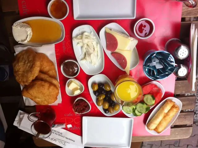 Peynir Ekmek Cafe & Kahvaltı'nin yemek ve ambiyans fotoğrafları 53