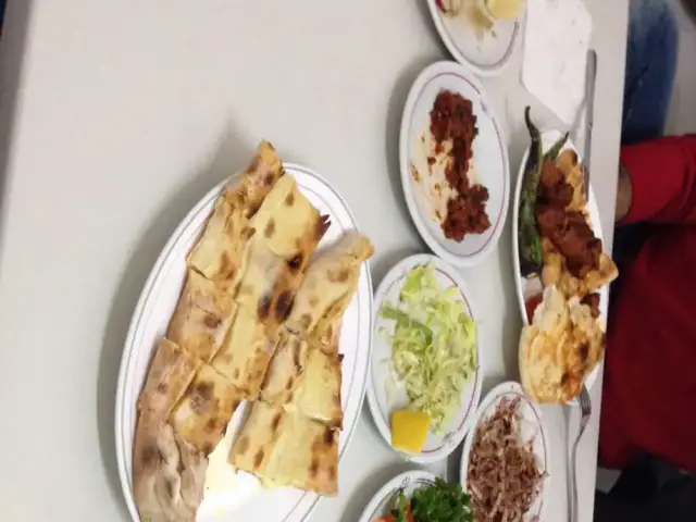 Gaziantepli Emmioğlu Kebap Pide'nin yemek ve ambiyans fotoğrafları 4