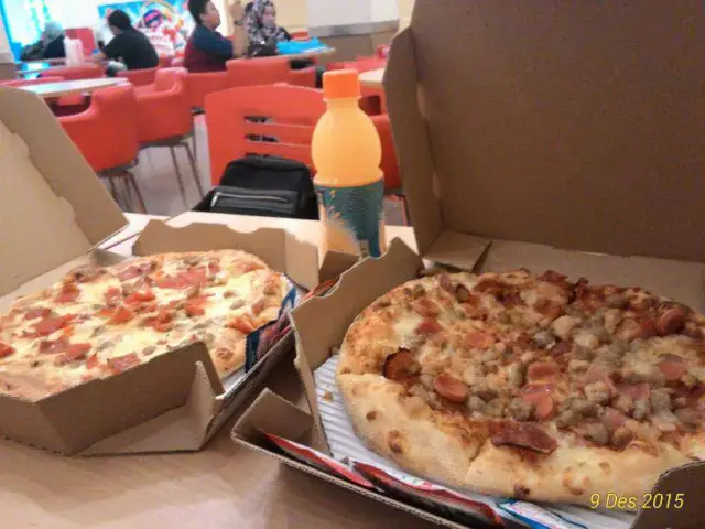 Gambar Makanan Domino's Pizza 15