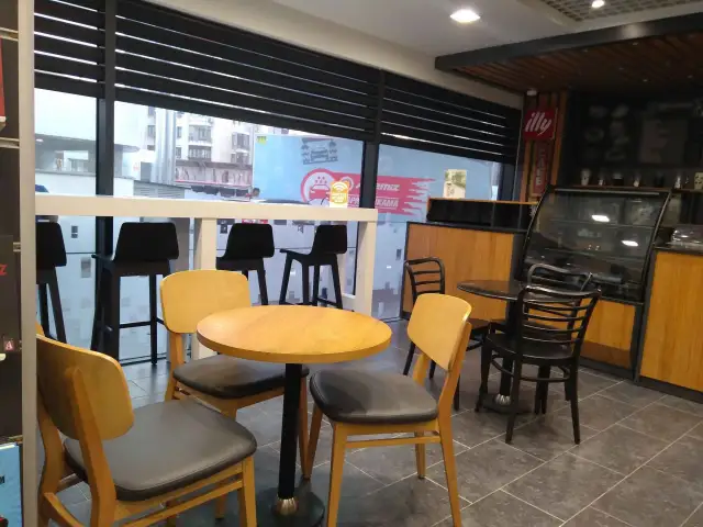 Aytemiz Cafe'nin yemek ve ambiyans fotoğrafları 3