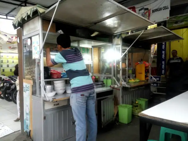 Gambar Makanan Mie Baso Kameumeut 3