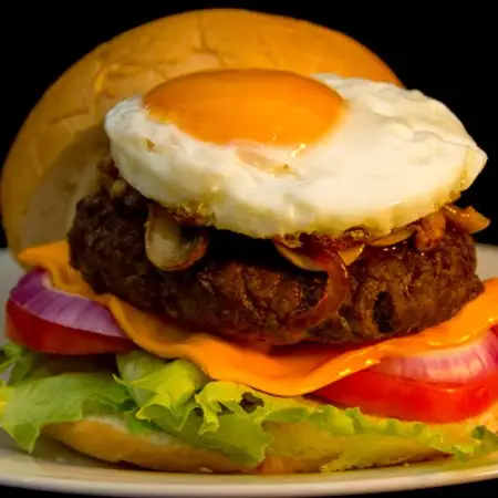 Castle Rock Burger Food Photo 4