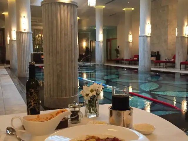 Il Forno at Four Seasons Hotel Istanbul at the Bosphorus'nin yemek ve ambiyans fotoğrafları 11