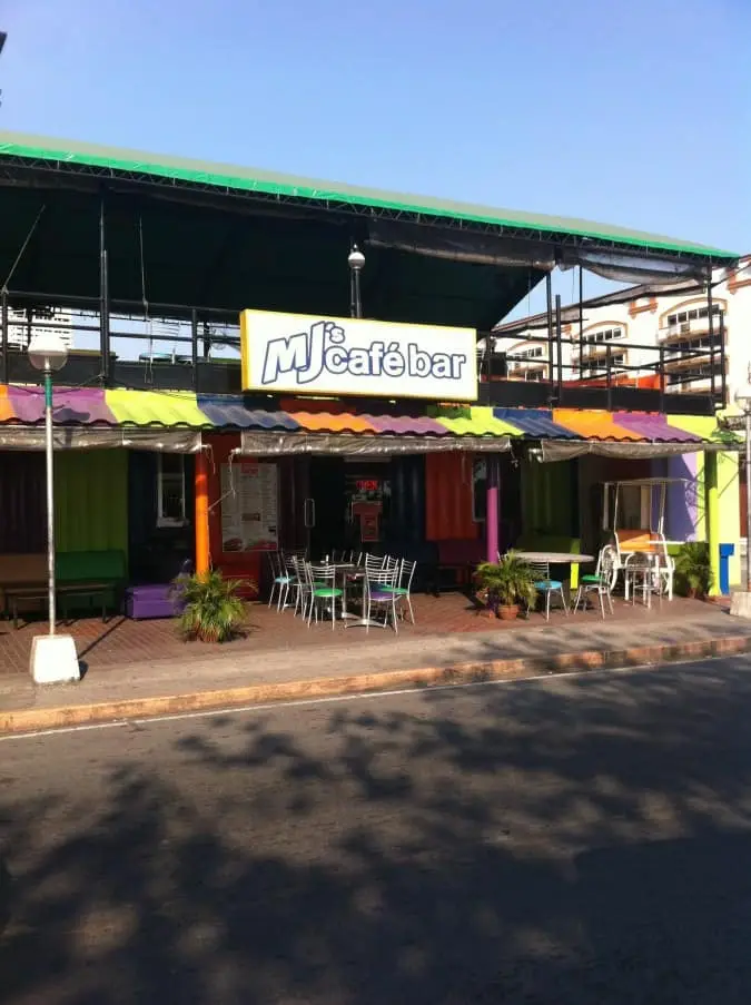 MJ's Cafe