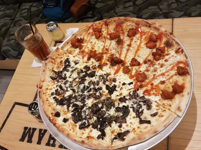 Gambar Makanan Pizza E Birra 13