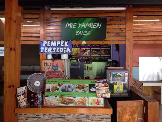 Gambar Makanan Mie Yamin Bakso 3