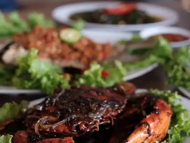 Gambar Makanan Waroeng Kampoeng Seafood & Ropang 11