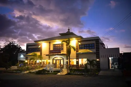 Vencio's Garden Hotel and Restaurant