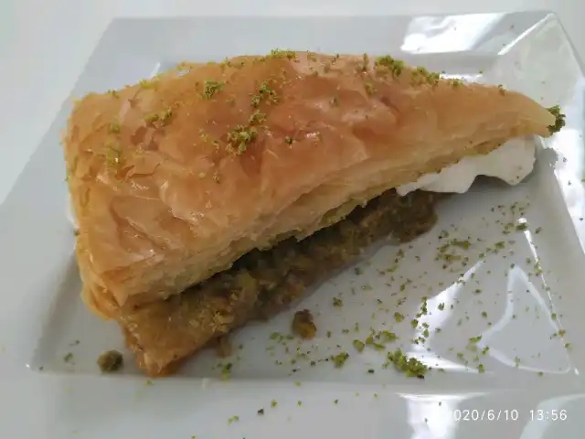 Gaziantepli Tatlıcı Pasta & Kafe'nin yemek ve ambiyans fotoğrafları 1