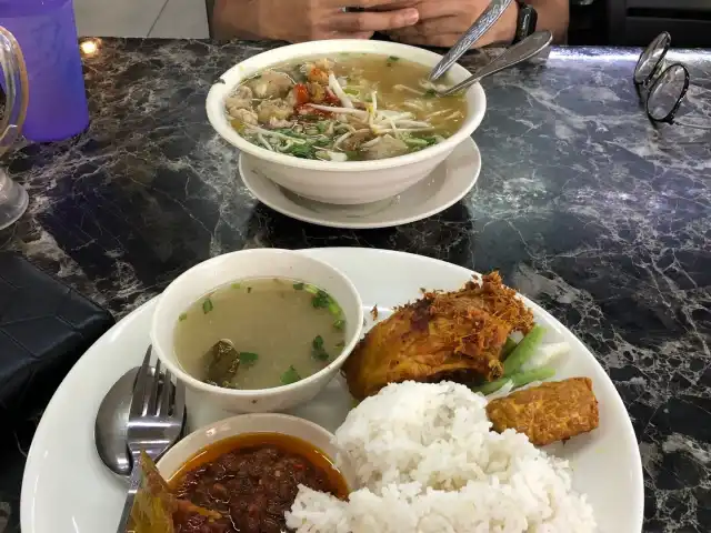 Restoran Sambalado Masakan Minang Asli Food Photo 1