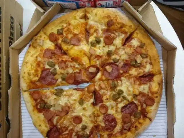 Gambar Makanan Domino's Pizza 13