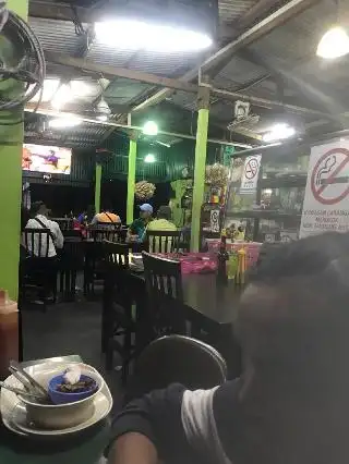 Gerai Bu Yati Ayam Penyet