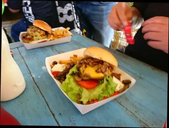 Gambar Makanan Halal Ubud Burger 8