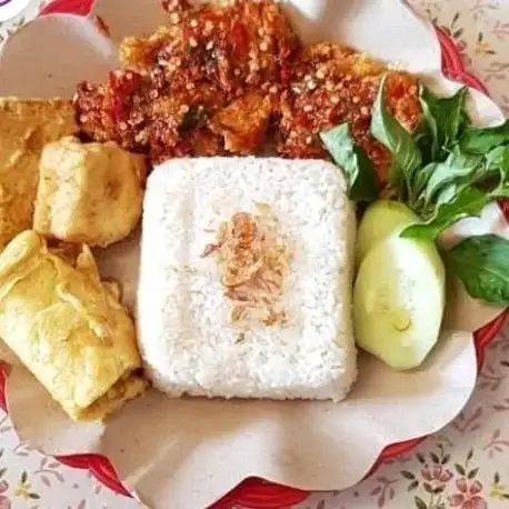Gambar Makanan Nasi & Mi Goreng Mas Barokah, Rungkut Menanggal 17