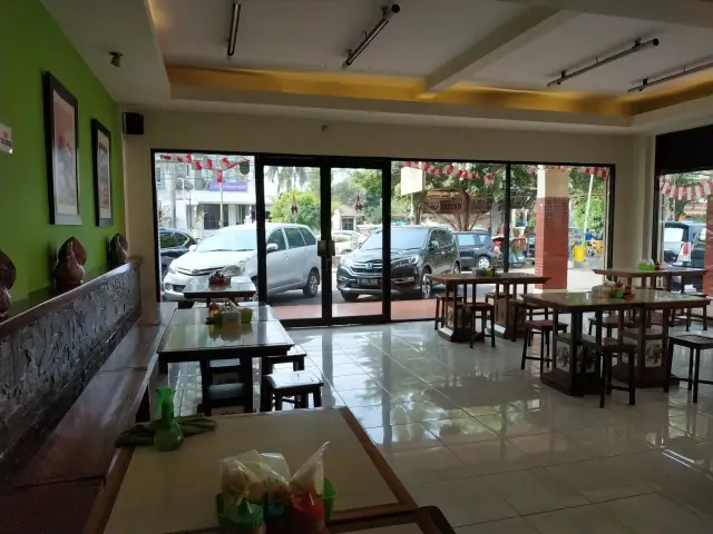 Gambar Makanan Mie Pangsit Simpur 4