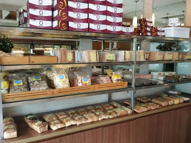 Gambar Makanan Kemang Bakery 9