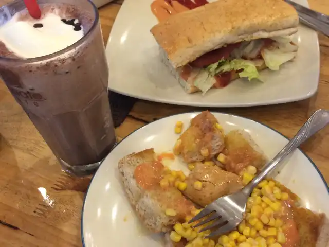 Gambar Makanan Conato Cafe 8