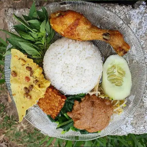 Gambar Makanan Nasi Pecel Solari, Dau 1