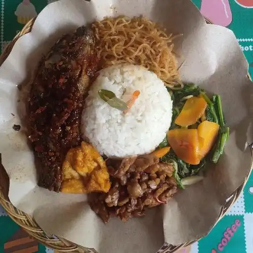 Gambar Makanan Nasi Jinggo Bu Dian, Legian 13