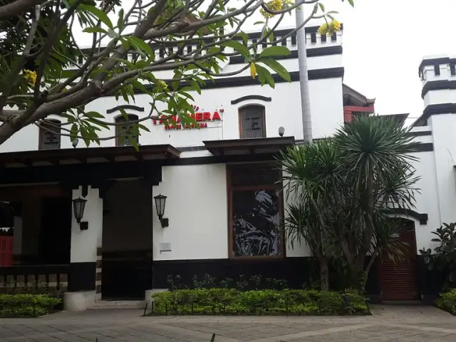 Gambar Makanan House of Sampoerna Cafe 13