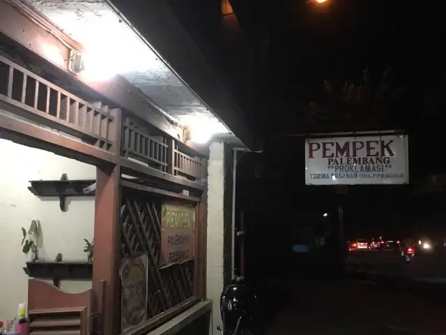 Gambar Makanan Pempek Palembang Proklamasi 8