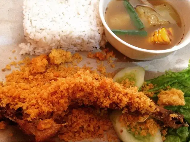 Gambar Makanan Ayam Kremes Bu Tjondro 9