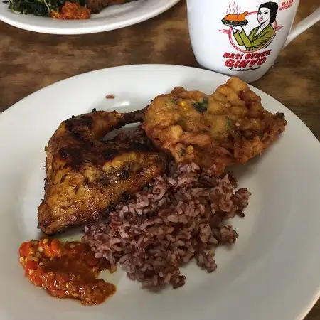 Gambar Makanan Nasi Bebek Ginyo 5