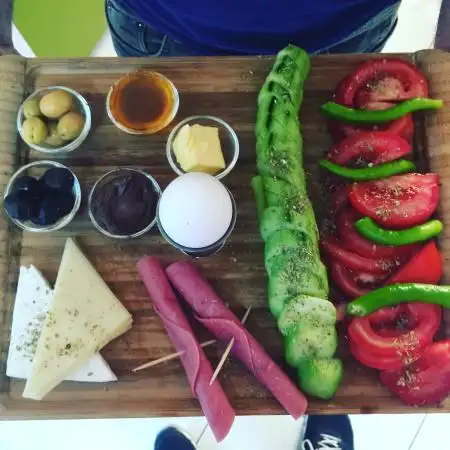 Renkli Taş Devri Sandwich & Cafe'nin yemek ve ambiyans fotoğrafları 4