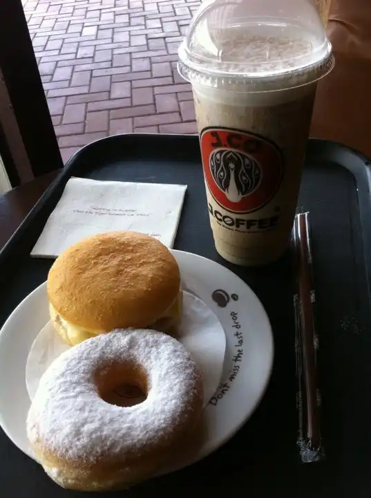 J.Co Donuts & Coffee Food Photo 5