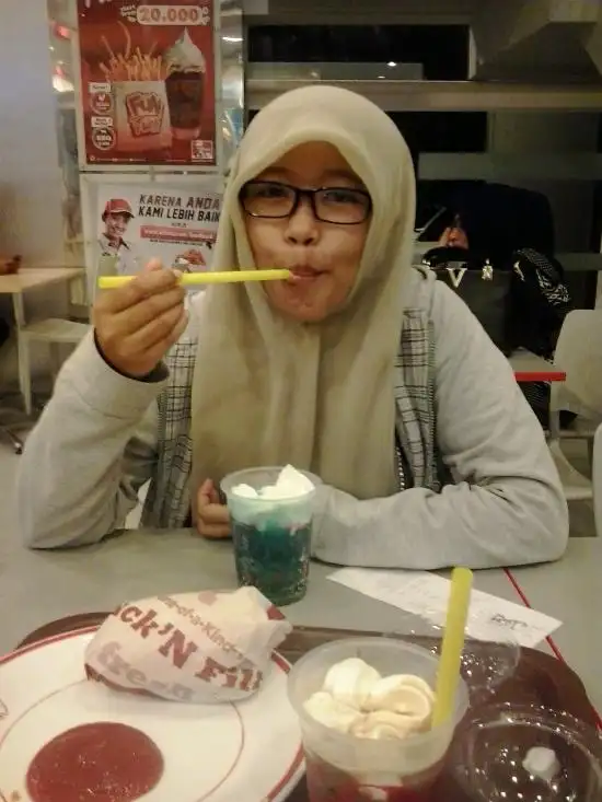 Gambar Makanan Kentucky Fried Chicken (KFC) 6