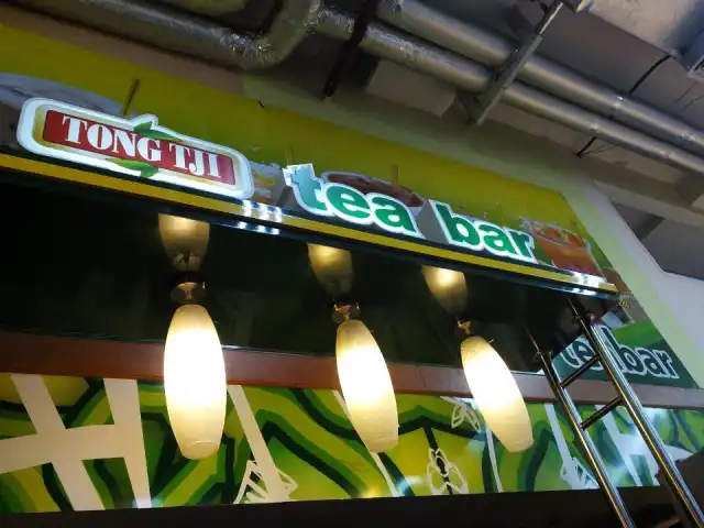 Gambar Makanan TONG TJI Tea Bar 7