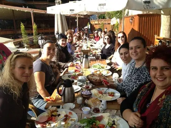 Serander Bosphorus Nargile Cafe'nin yemek ve ambiyans fotoğrafları 2
