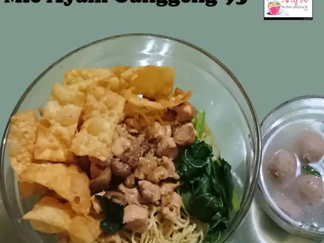 Gambar Makanan Mie Ayam Ganggeng 95 & Dimsum 10