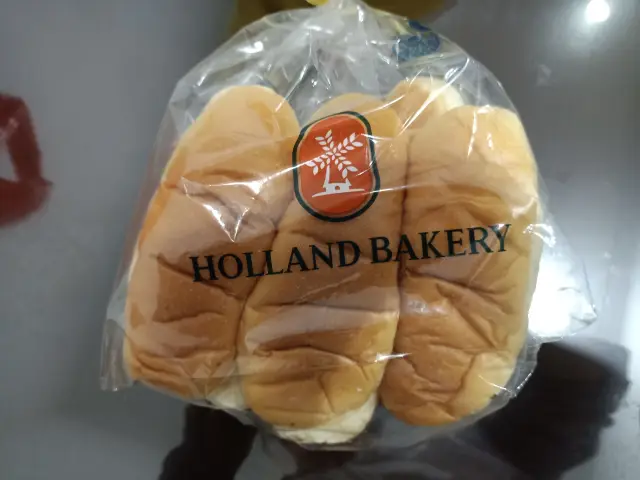 Gambar Makanan Holland Bakery 6