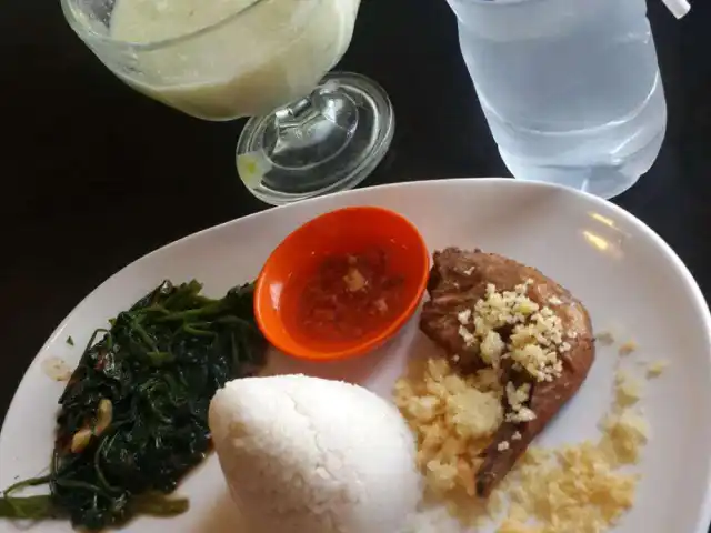 Gambar Makanan Ayam Bulungan 8