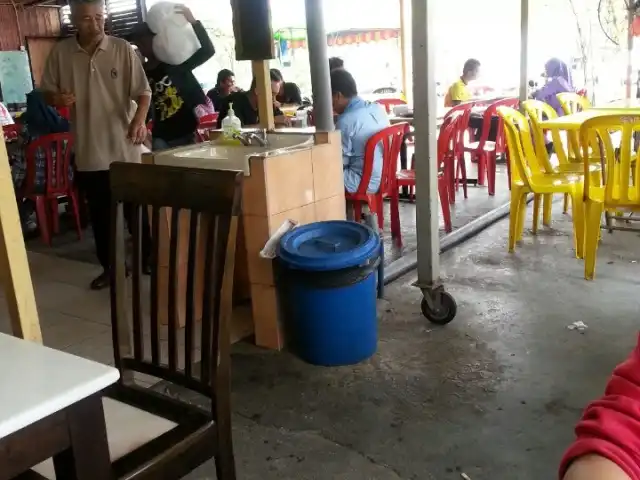 Kedai Makan Buluh Inn, Kampung Melayu Sungai Buloh Food Photo 1