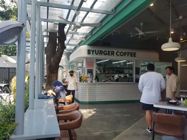 Gambar Makanan Byurger Coffee 5