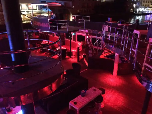 Club Catamaran'nin yemek ve ambiyans fotoğrafları 3