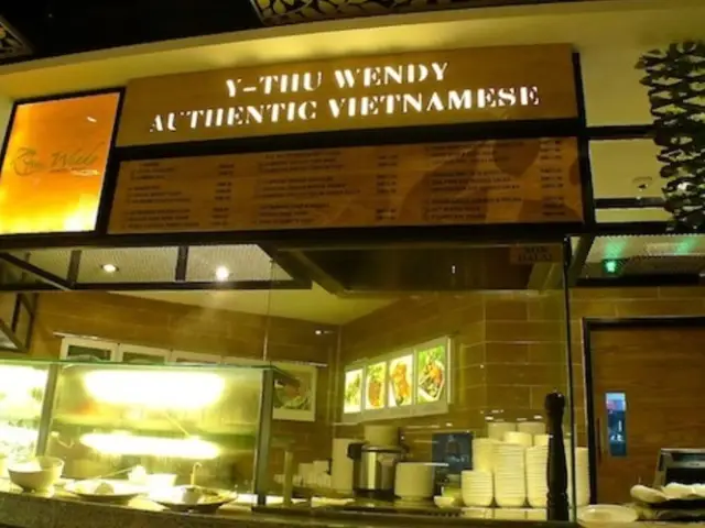 Y-Thu Wendy @ Taste Enclave, Avenue K