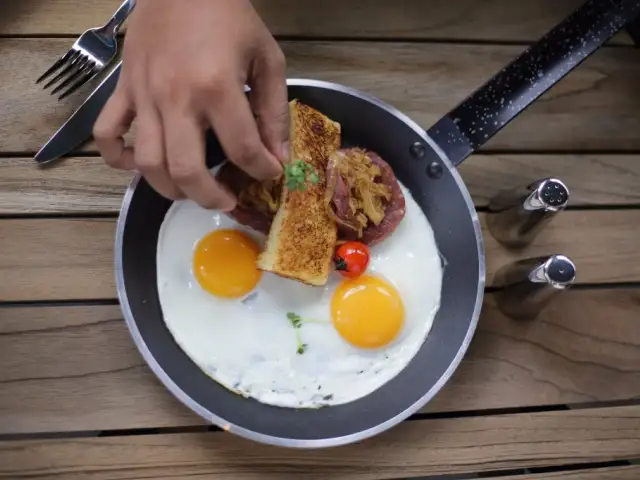 Gambar Makanan Yogyakarta Kitchen by Marriott 12
